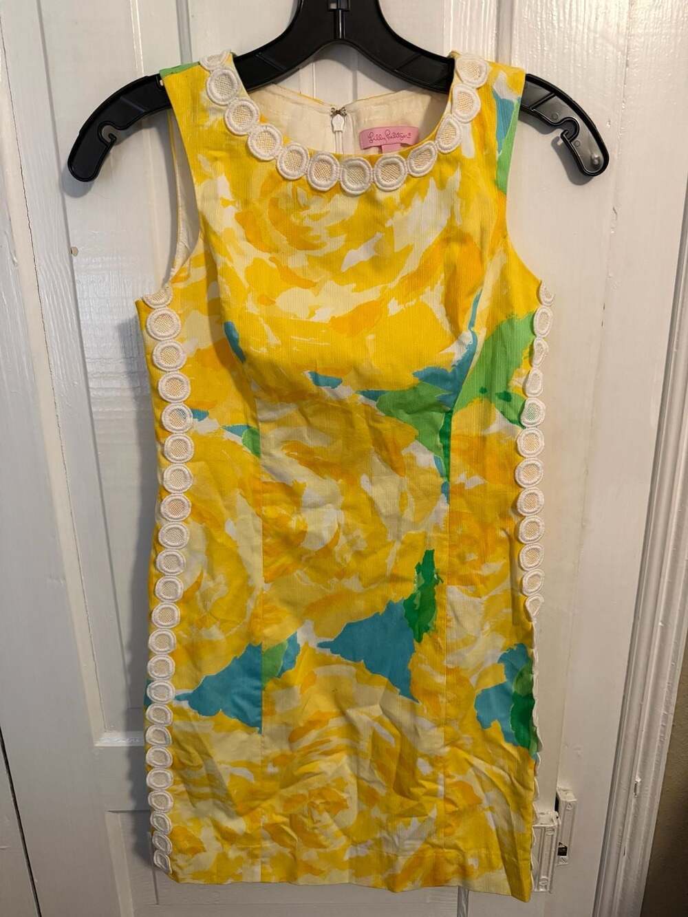 Lilly Pulitzer Mila Shift Dress in Sunglow Yellow First Impressions Print 00